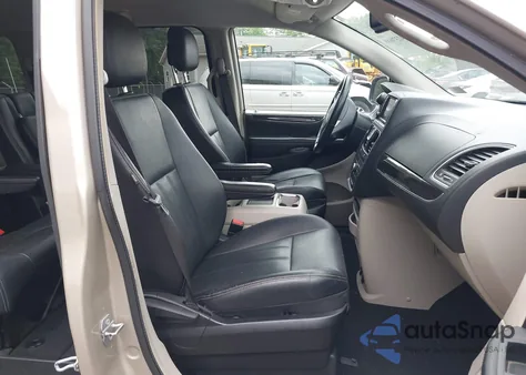 2016 Chrysler Town & Country Touring from USA, damaged, VIN 2C4RC1BG3GR190312